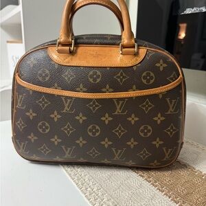 Authentic Louis Vuitton Truville
